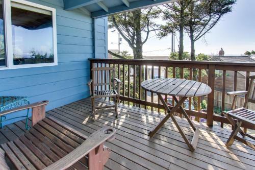 Manzanita Beach Cottage