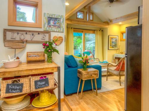 Lil' Love Shack ~ Mca 1599