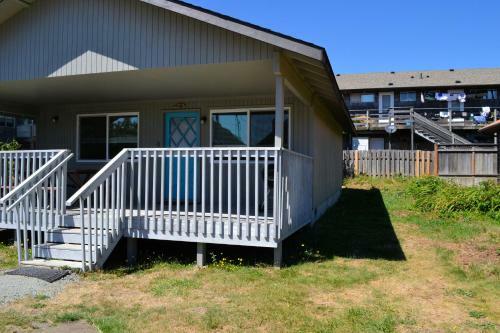 Cabin At The Beach ~ Mca 1263