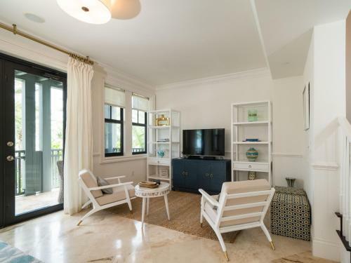 Marlin Bay Yacht Club - Residence #3825