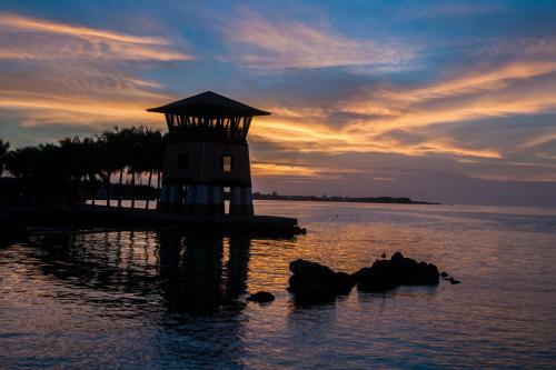 Marlin Bay Yacht Club - Residence #3825
