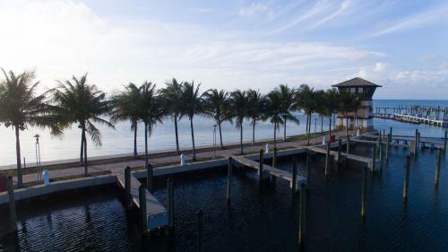 Marlin Bay Yacht Club - Residence #3825