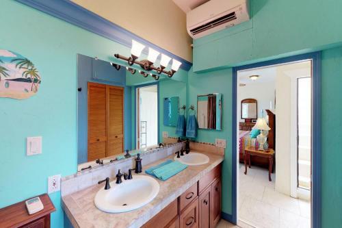 Boot Key Harbor Retreat Second Story