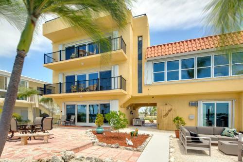Boot Key Harbor Retreat Second Story