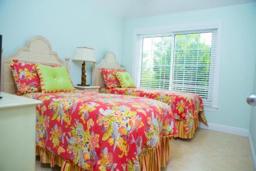 Waterfront Luxury Villa 34