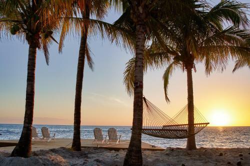 Hotel Isla Bella Beach Resort
