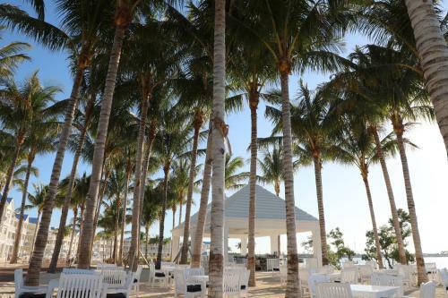 Hotel Isla Bella Beach Resort