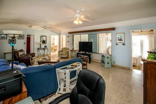 3 Bedroom - 525 Gulfview Escape