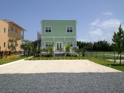 3 Bedroom - 240 Mahimahi