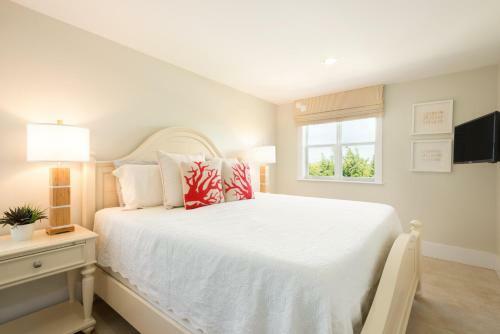 3 Bedroom - 238 Tarpon