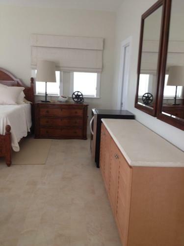 3 Bedroom - 238 Tarpon