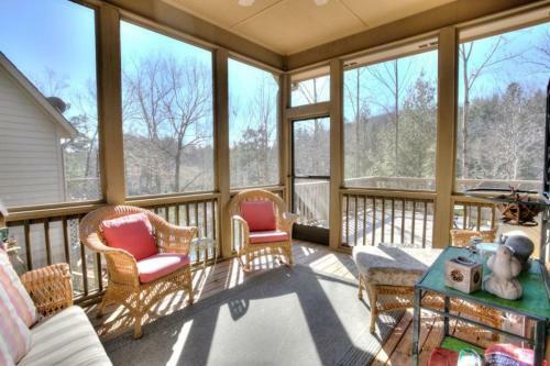 Lake Place Home