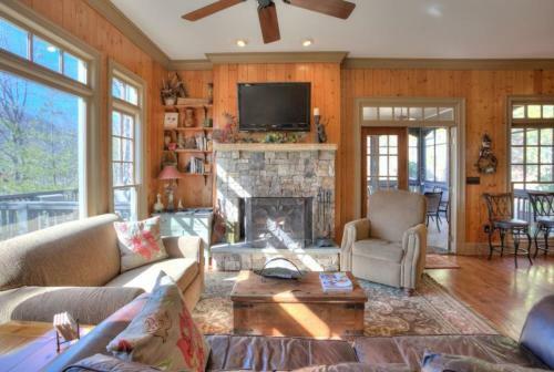 Mountain Vista Home
