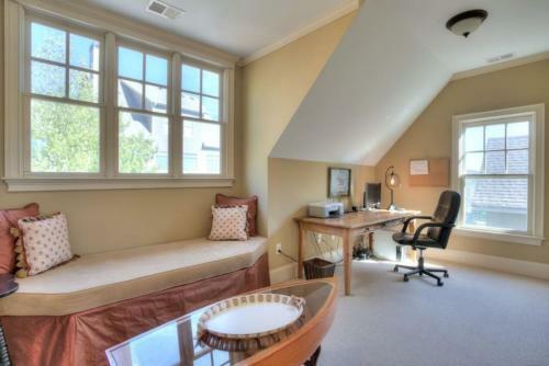 Mountain Vista Home