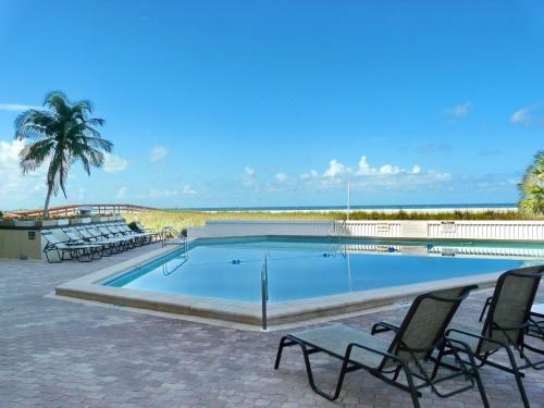 Tradewinds 410