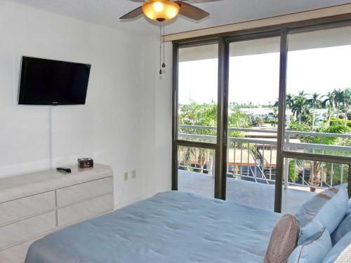 Tradewinds 410