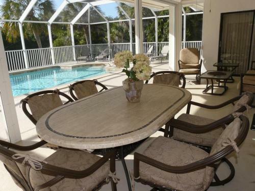 550 Inlet Drive