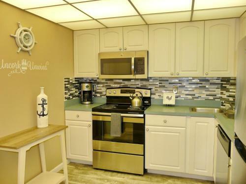 South Seas Tower 4-309