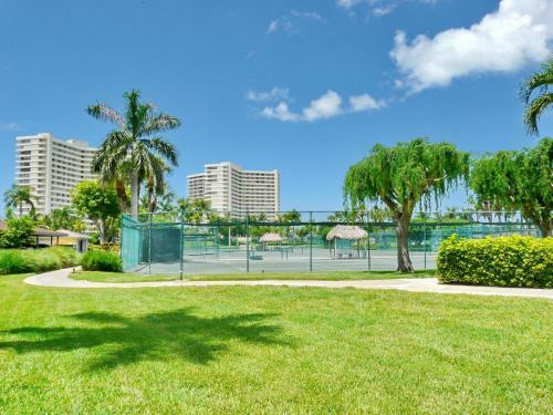 South Seas Tower 4-1204