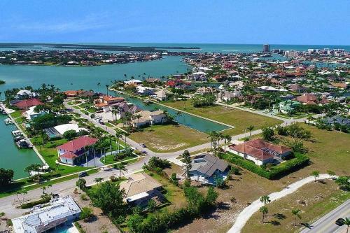 Paradise On Marco Island