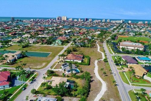 Paradise On Marco Island