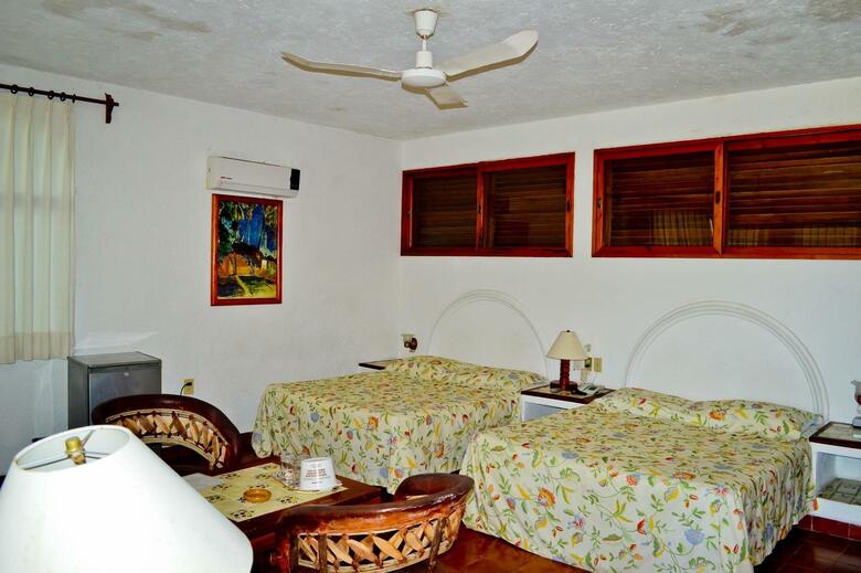 Hotel Catalina Beach Resort
