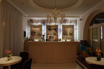 Hotel Fini