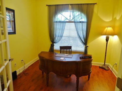 Heathwood Private Home #40529