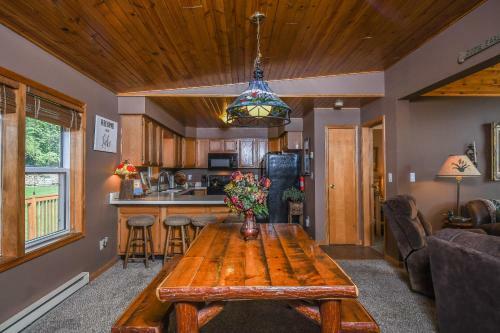 Happy Landing Three-bedroom Holiday Home