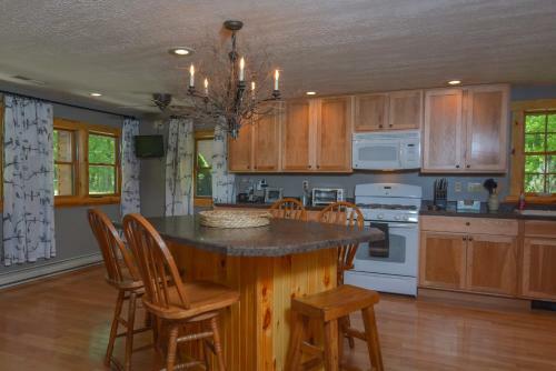 Grey Wolf Three-bedroom Holiday Home