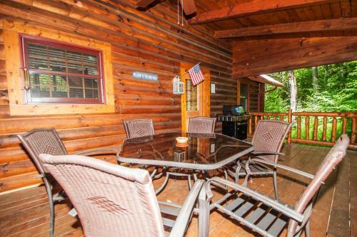 Rock Lodge Cabin Four-bedroom Holiday Home