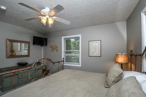 Light My Fire Five-bedroom Holiday Home