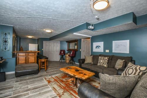 Light My Fire Five-bedroom Holiday Home