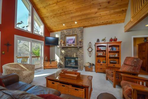 Million Dollar View Four-bedroom Holiday Home
