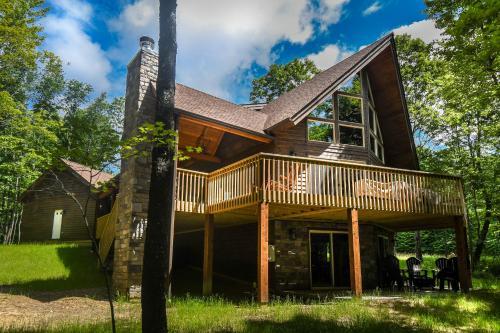 Mountain Crest Villa Five-bedroom Holiday Home