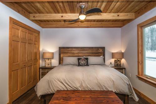 Mountain Crest Villa Five-bedroom Holiday Home