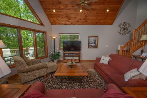 Tranquility Four-bedroom Holiday Home