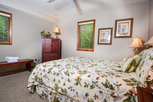 Tranquility Four-bedroom Holiday Home