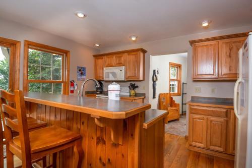 Green Gables Four-bedroom Holiday Home