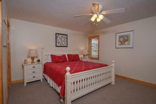 Sunny Boy Four-bedroom Holiday Home