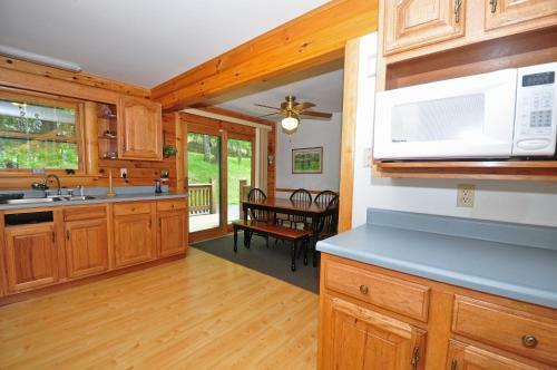 Snowbound Four-bedroom Holiday Home