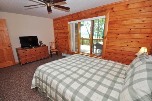 Snowbound Four-bedroom Holiday Home