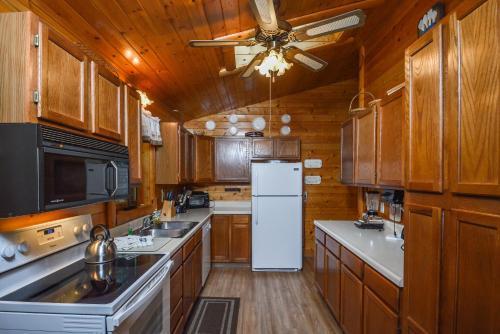 Sunset Ridge Three-bedroom Holiday Home