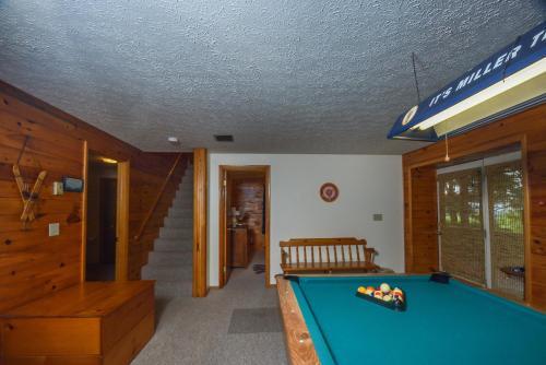Sunset Ridge Three-bedroom Holiday Home