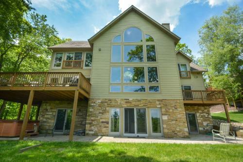Big Chill Five-bedroom Holiday Home