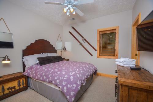 Hootenanny Five-bedroom Holiday Home