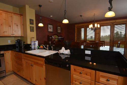 Kendall Camp Get-a-way Four-bedroom Townhome