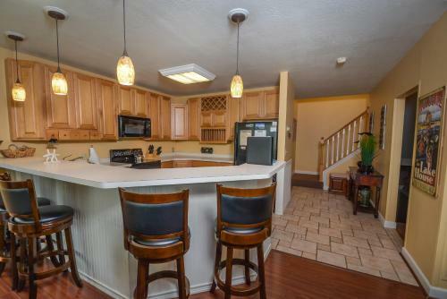 Creeks Edge Three-bedroom Holiday Home