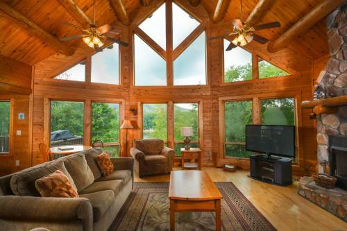 Heart's Desire Eight-bedroom Holiday Home