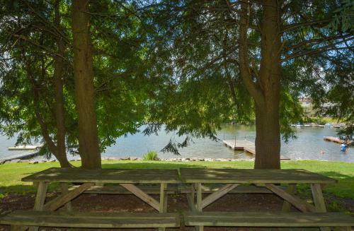 Almost Paradise Five-bedroom Holiday Home